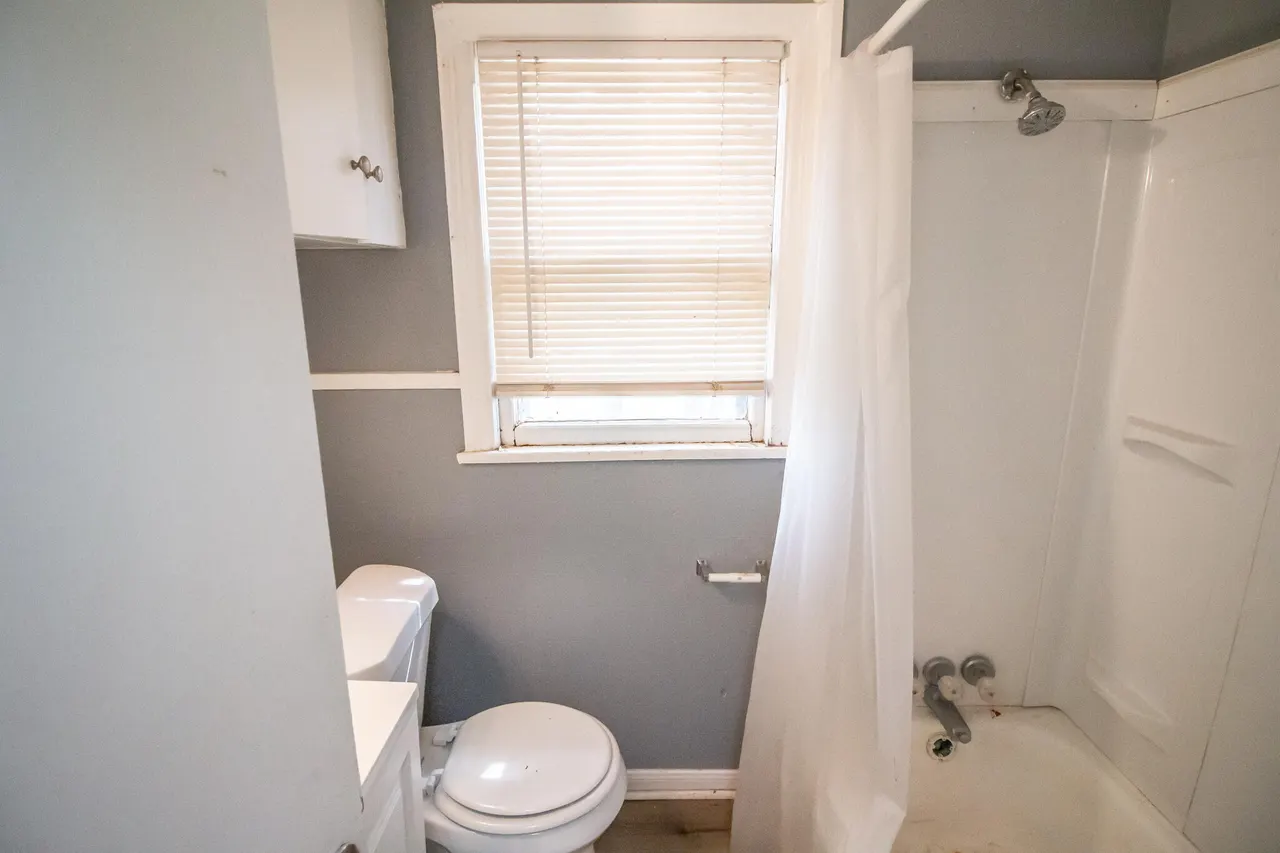 Photo 11 — 1305 S 9th Street, Slaton, TX 79364