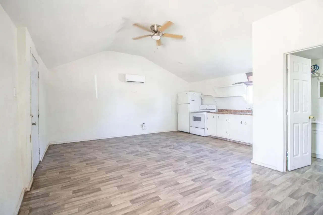 Photo 18 — 1305 S 9th Street, Slaton, TX 79364