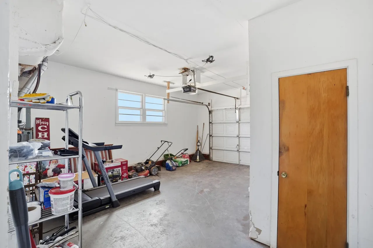 Photo 14 — 1114 8th  Street, Olton, TX 79064