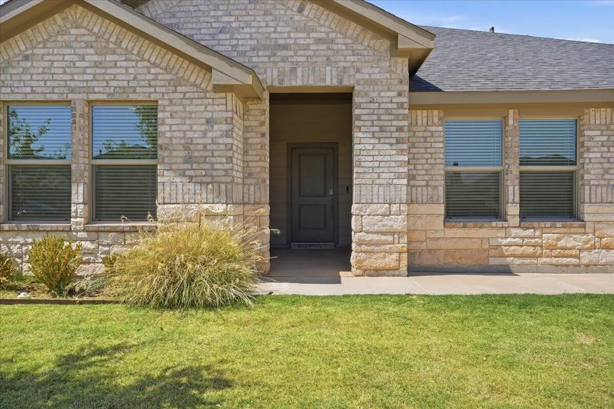 Photo 3 — 10508 Albany Avenue, Lubbock, TX 79424