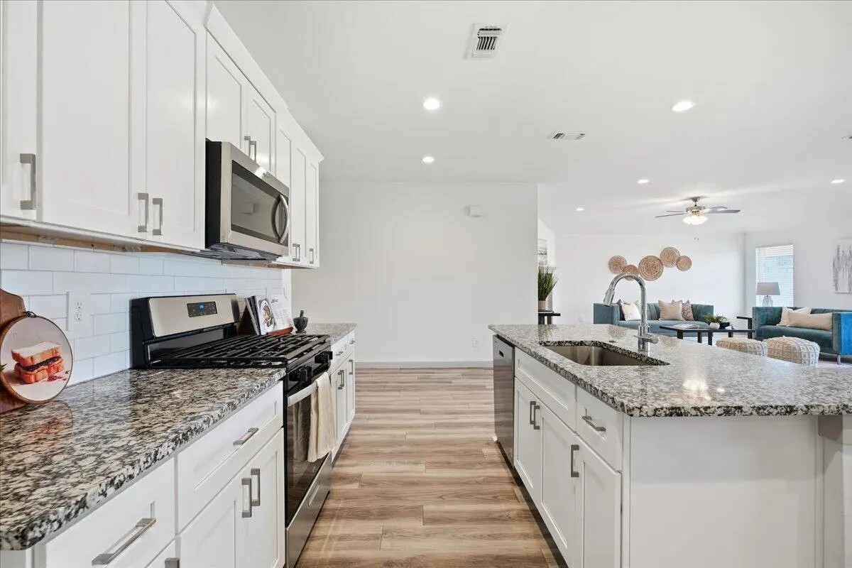 Photo 12 — 10508 Albany Avenue, Lubbock, TX 79424