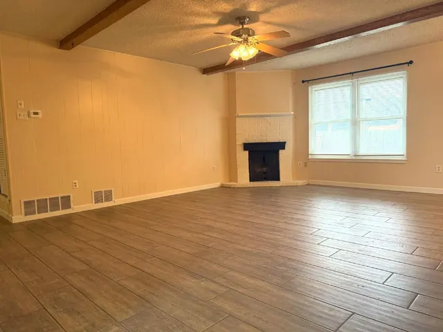 Photo 2 — 5015 52nd Street, Lubbock, TX 79414