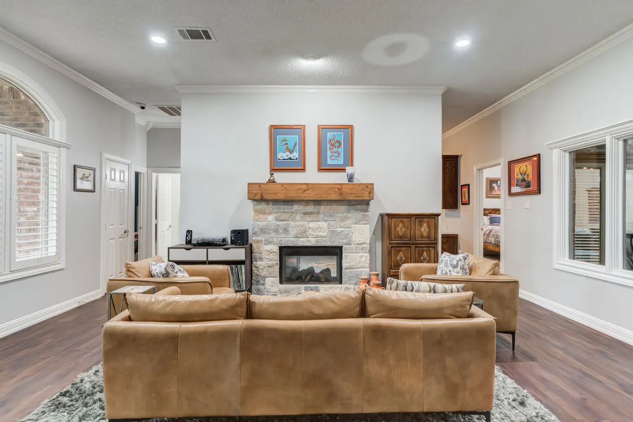 Photo 11 — 8304 County Road 6945, Lubbock, TX 79407
