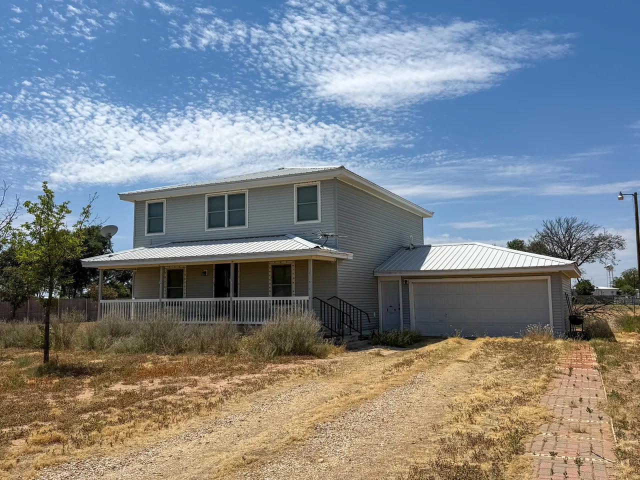 Photo 2 — 407 Kennedy Street, Smyer, TX 79367