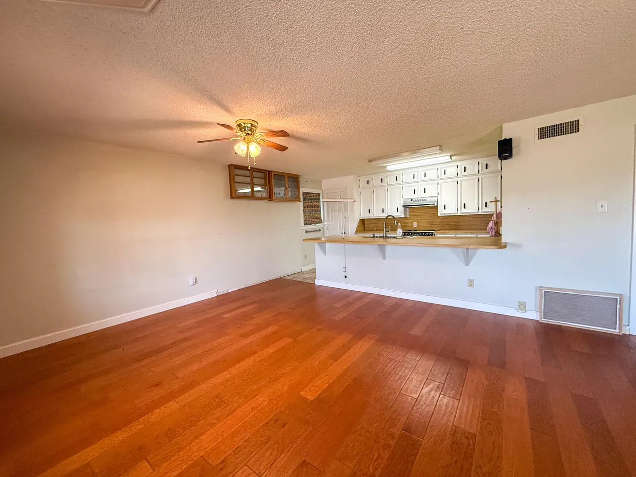 Photo 4 — 407 Kennedy Street, Smyer, TX 79367