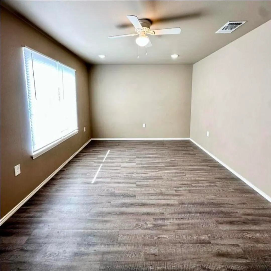 Photo 3 — 1319 E 16th Street, Lubbock, TX 79403