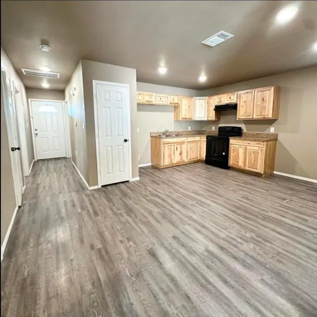 Front exterior — 1319 E 16th Street, Lubbock, TX 79403