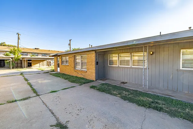 Photo 3 — 2408 46th Street, Lubbock, TX 79412