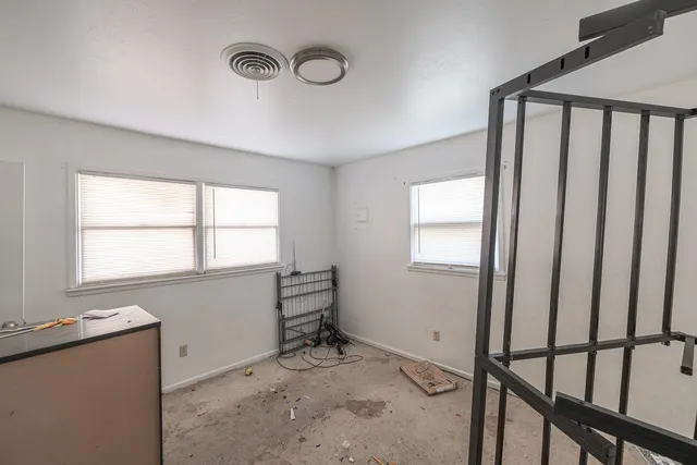 Photo 6 — 2410 46th Street, Lubbock, TX 79412