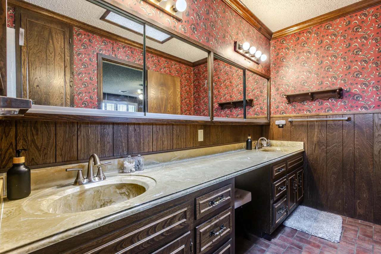 Photo 28 — 1311 Itasca Street, Plainview, TX 79072