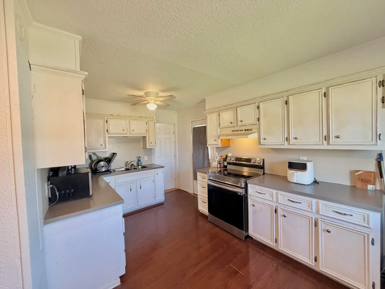 Photo 11 — 212 E Buckley Street, Brownfield, TX 79316