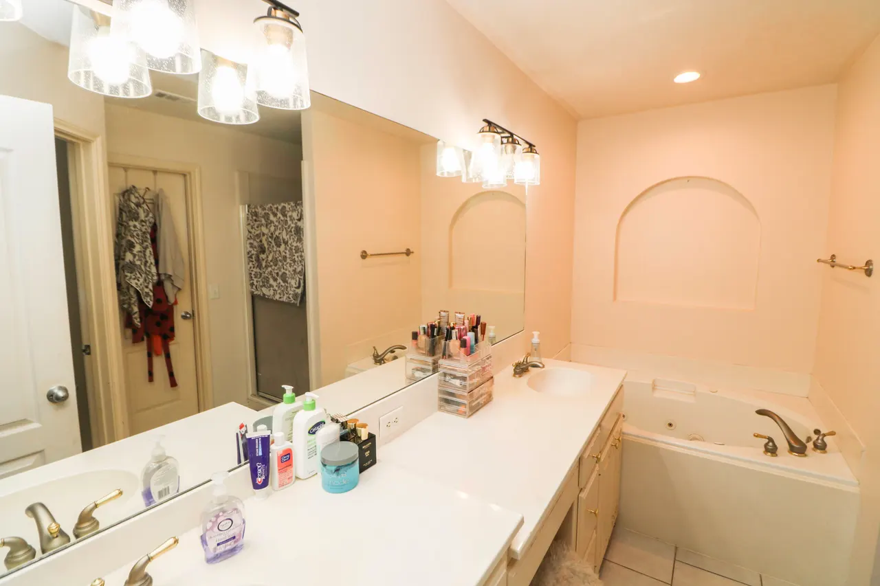 Photo 14 — 222 E 28th Street, Littlefield, TX 79339