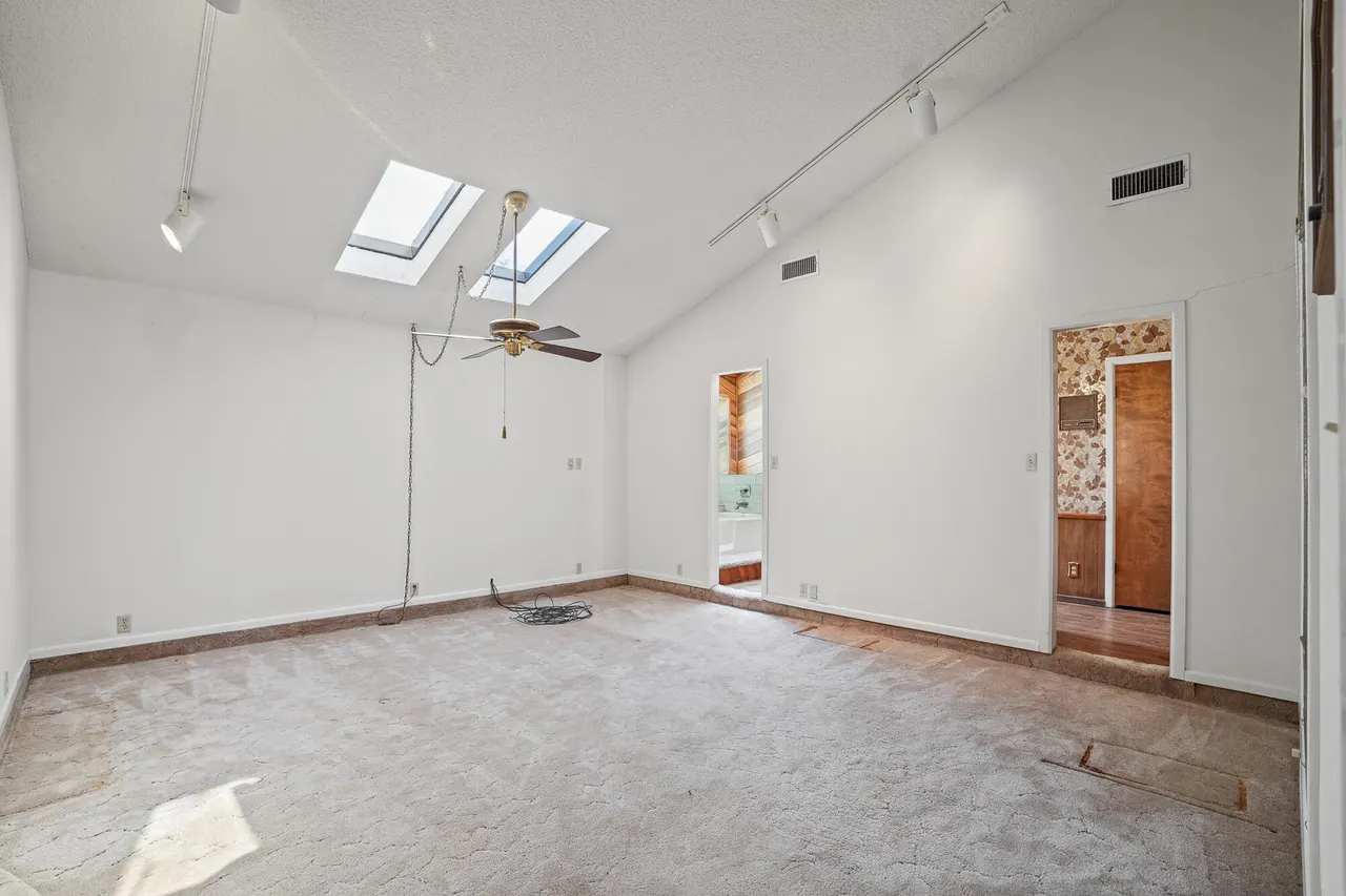 Photo 15 — 3013 Trenton Avenue, Lubbock, TX 79407