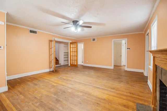 Photo 4 — 2203 20th Street, Lubbock, TX 79411