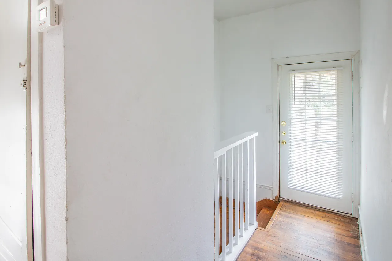 Photo 11 — 2203 20th Street, Lubbock, TX 79411
