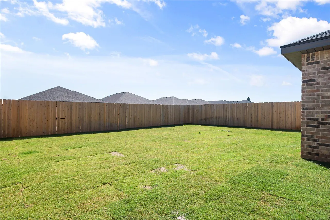 Photo 23 — 1305 Trenton Avenue, Lubbock, TX 79416
