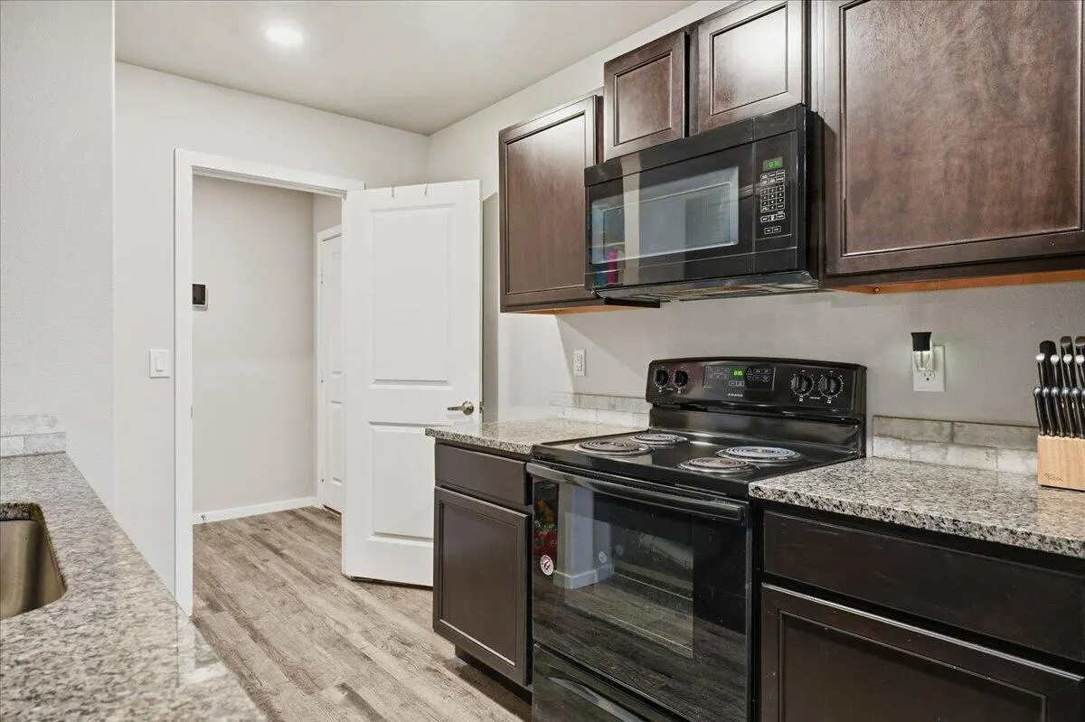 Photo 11 — 7511 27th Street, Lubbock, TX 79407
