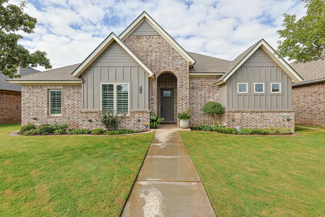 Front exterior — 614 Calvin Drive, Wolfforth, TX 79382
