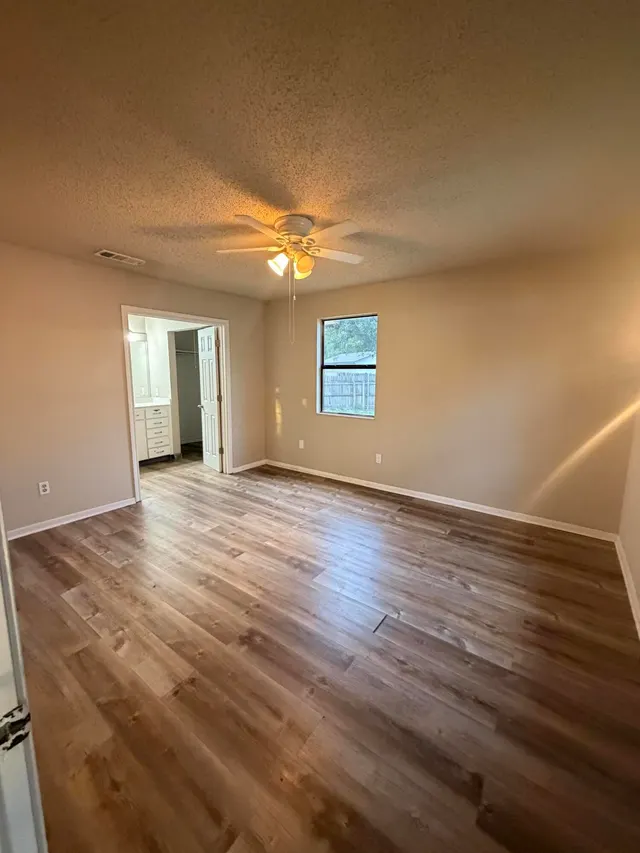 Photo 3 — 2707 92nd Street, Lubbock, TX 79423