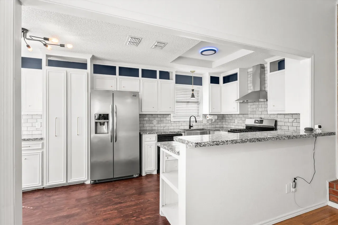 Photo 4 — 2320 94th Street, Lubbock, TX 79423