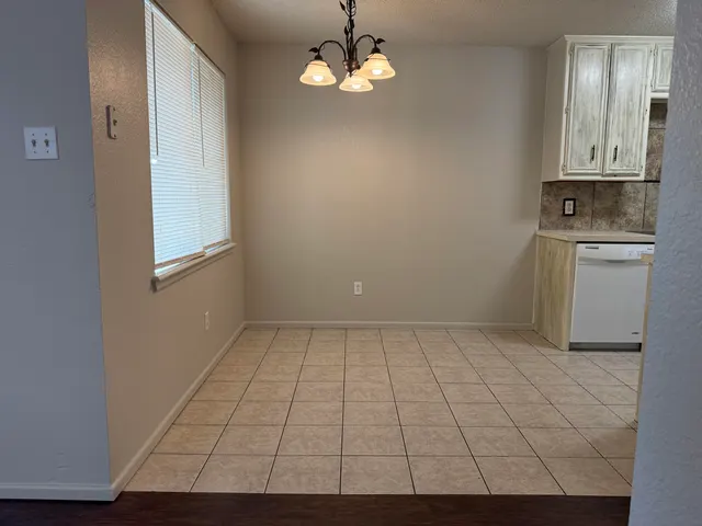 Photo 4 — 6508 22nd Street, Lubbock, TX 79407