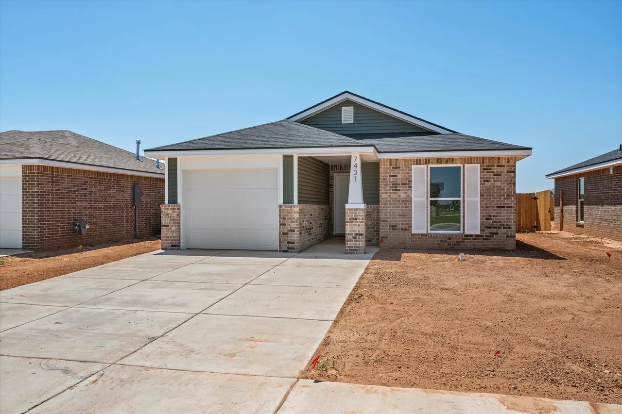 Photo 2 — 7431 64th Street, Lubbock, TX 79407