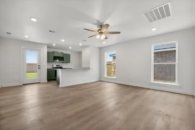 Photo 4 — 7431 64th Street, Lubbock, TX 79407