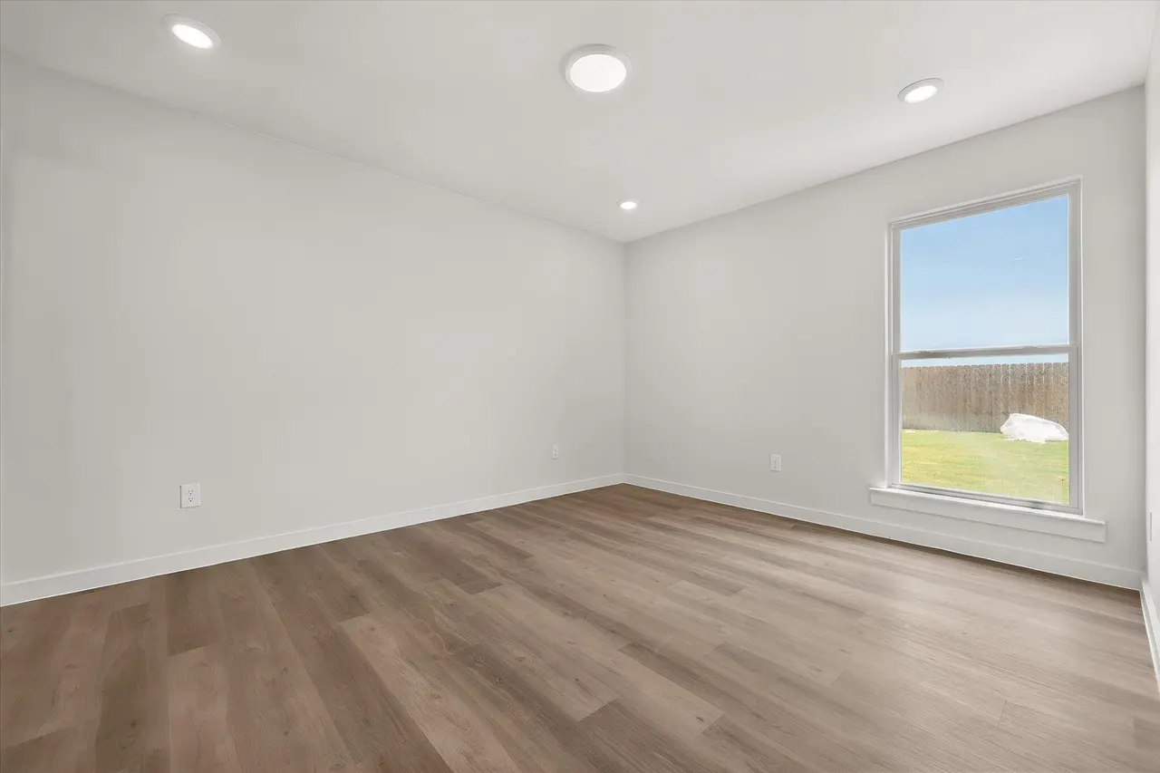 Photo 15 — 7431 64th Street, Lubbock, TX 79407
