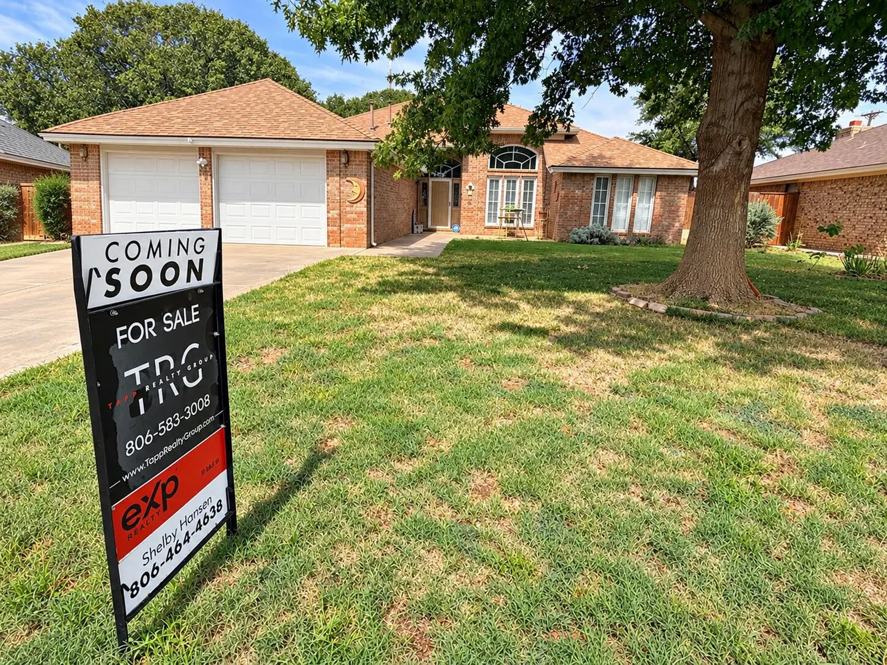 Front exterior — 1725 E Broadway Street, Brownfield, TX 79316
