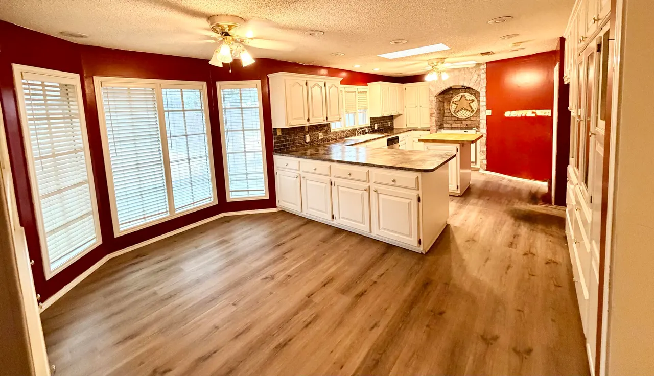 Photo 6 — 1725 E Broadway Street, Brownfield, TX 79316