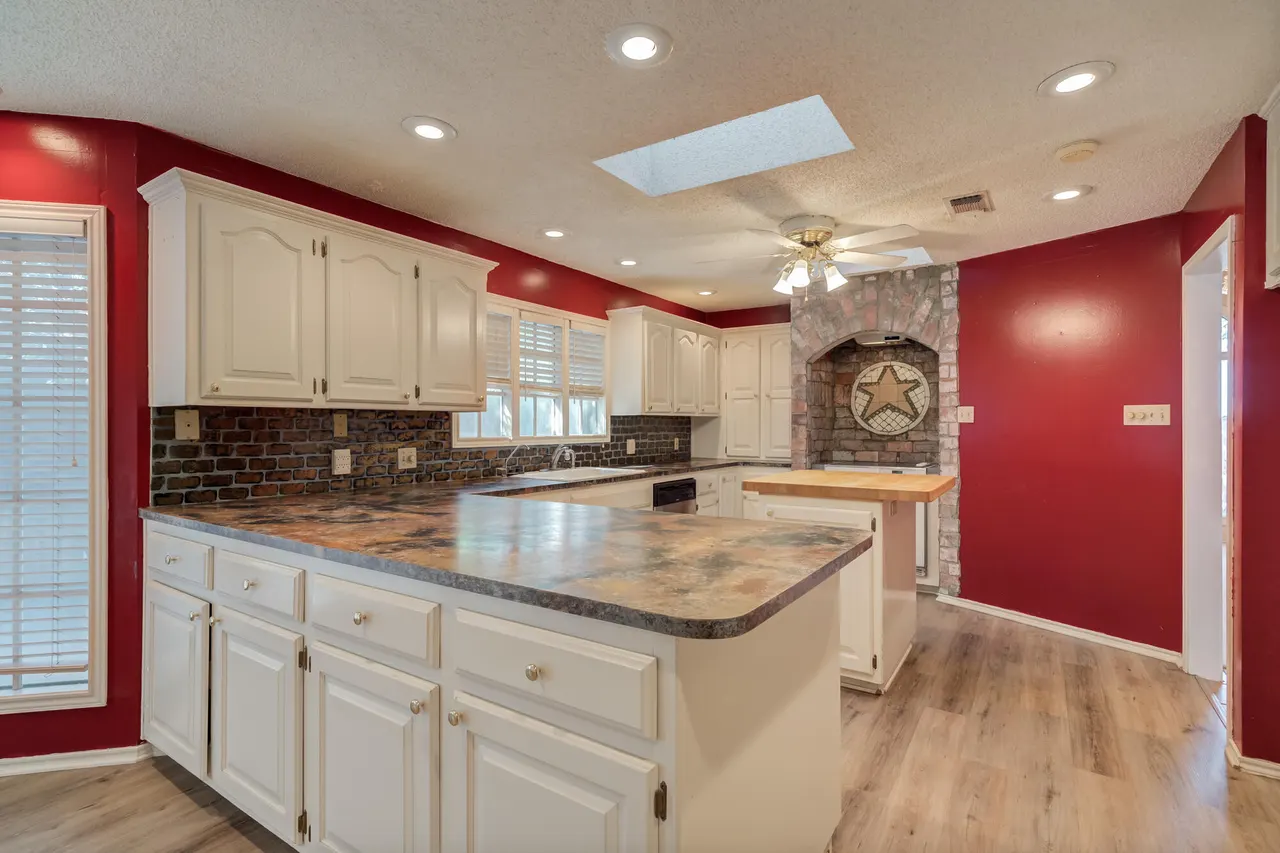 Photo 16 — 1725 E Broadway Street, Brownfield, TX 79316