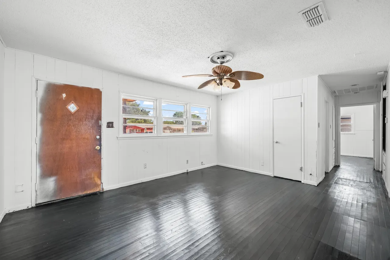 Photo 10 — 1613 43rd Street, Lubbock, TX 79412