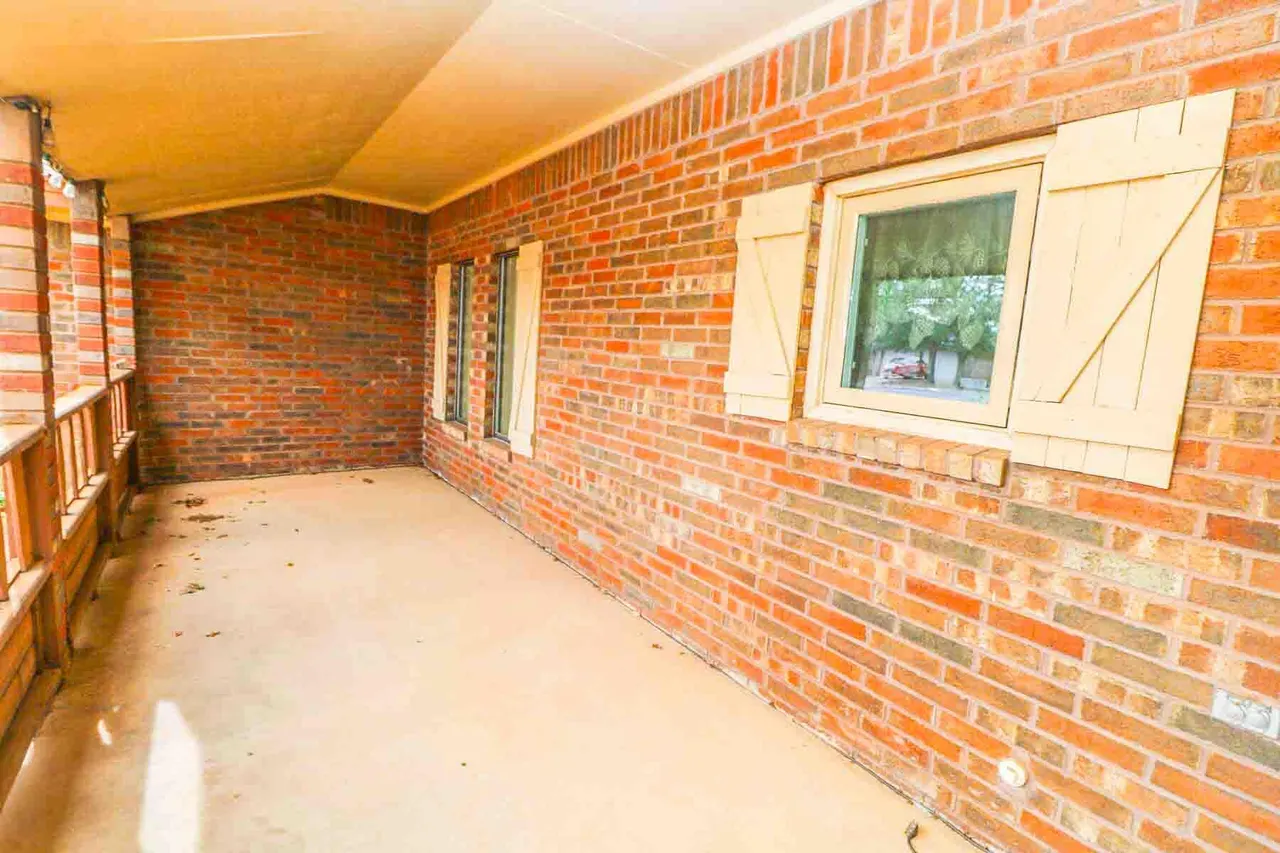 Photo 2 — 235 E 27th Street, Littlefield, TX 79339
