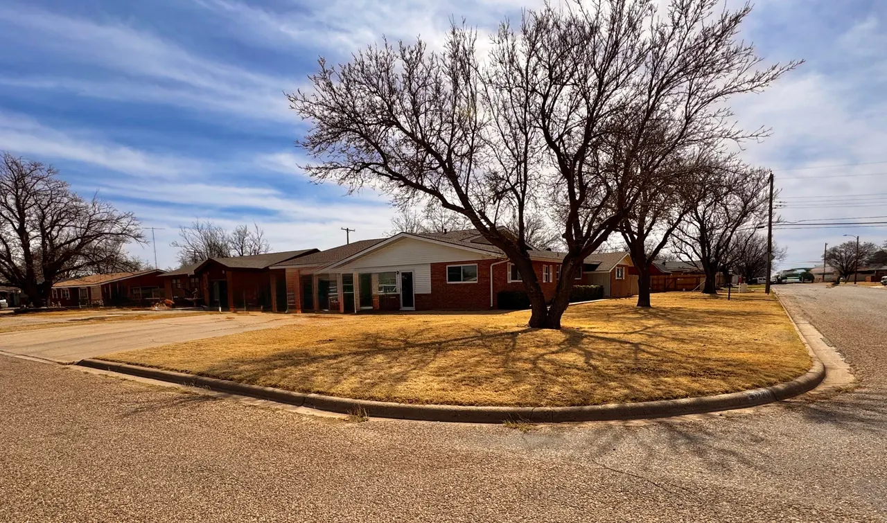 Photo 5 — 1720 Canyon Street, Plainview, TX 79072