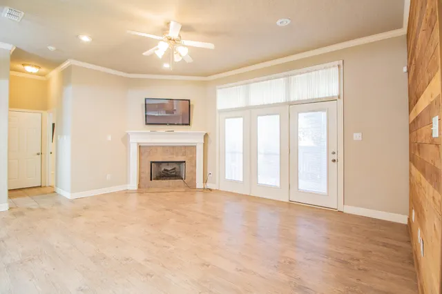 Photo 5 — 6537 8th Street, Lubbock, TX 79416