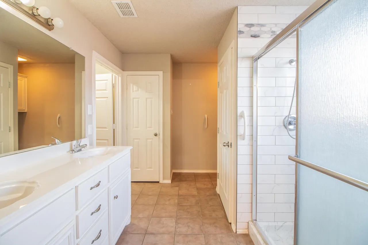 Photo 15 — 6537 8th Street, Lubbock, TX 79416