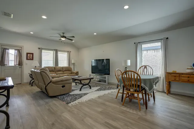 Photo 4 — 2301 150th Street, Lubbock, TX 79423