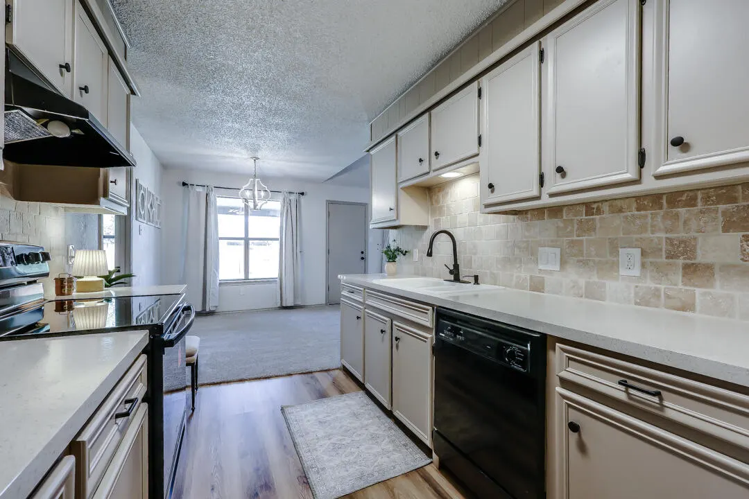 Photo 10 — 605 Ironton Avenue, Lubbock, TX 79416