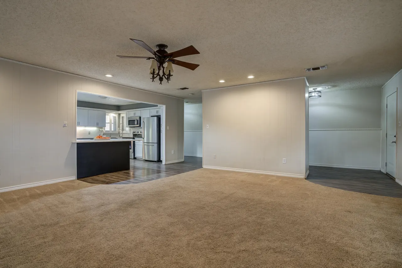 Photo 9 — 1410 2nd Street, Plains, TX 79355
