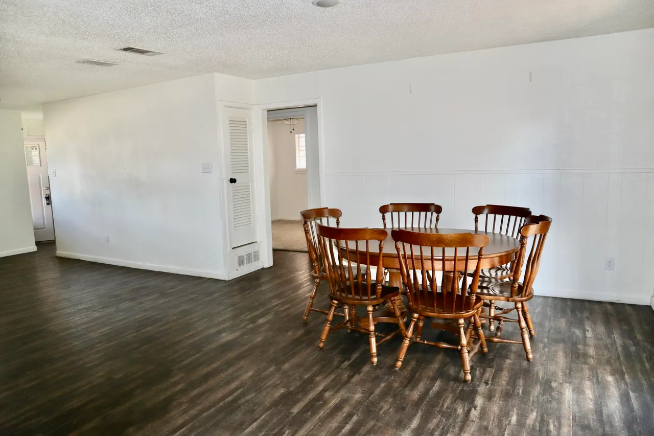 Photo 2 — 6208 Avenue U, Lubbock, TX 79412