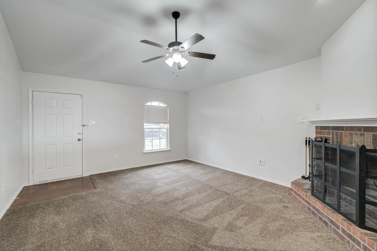 Photo 7 — 6545 92nd Street, Lubbock, TX 79424