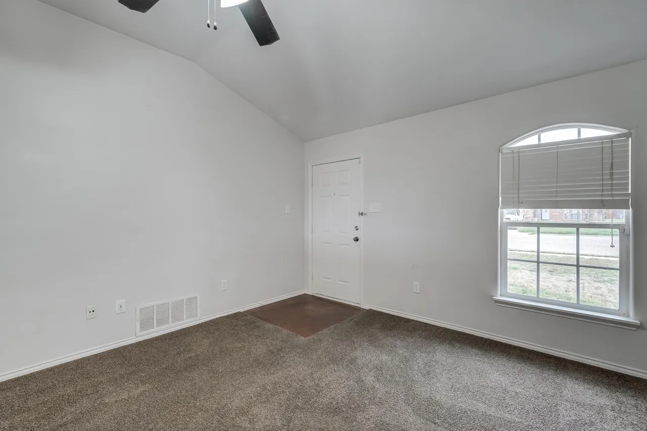 Photo 15 — 6545 92nd Street, Lubbock, TX 79424