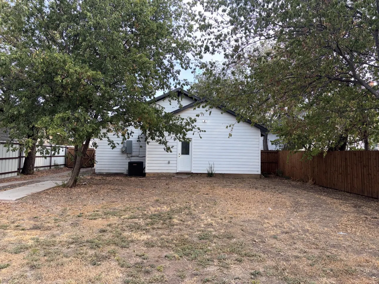Photo 5 — 1903 Elizabeth Avenue, Wichita Falls, TX 76301