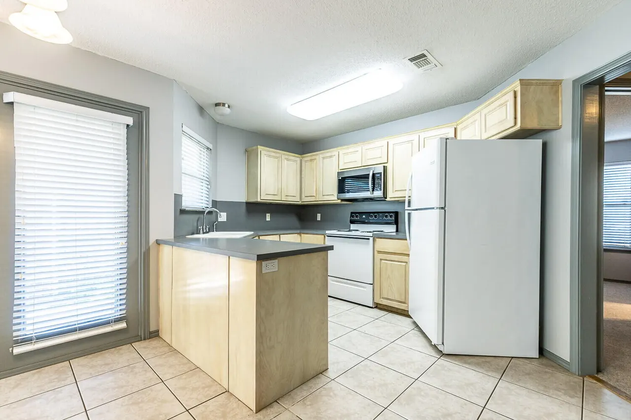 Photo 5 — 2508 108th Drive, Lubbock, TX 79423
