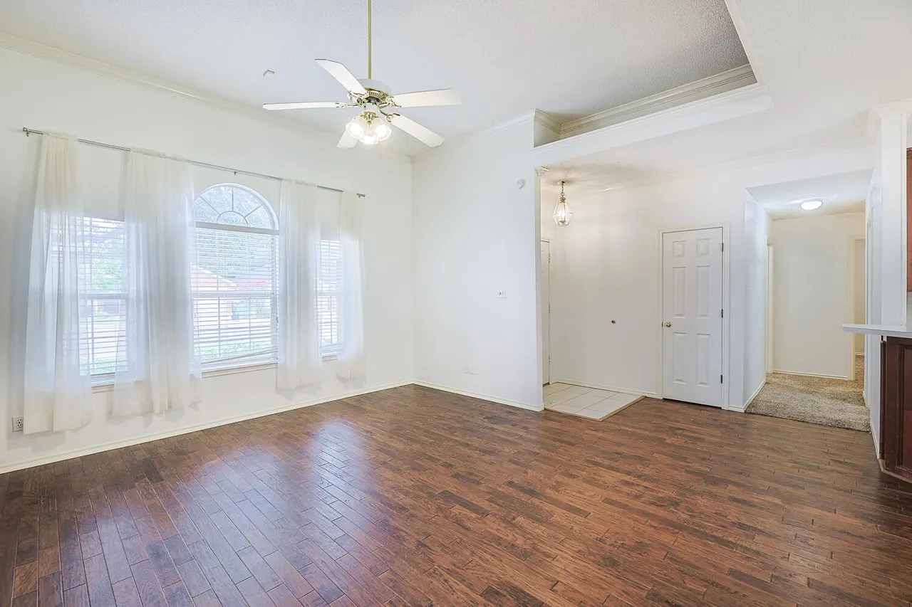Photo 5 — 6604 Belmont Avenue, Lubbock, TX 79424