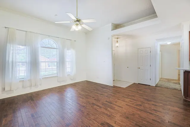 Photo 5 — 6604 Belmont Avenue, Lubbock, TX 79424