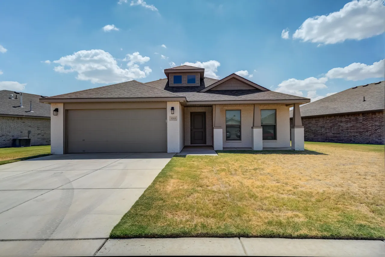 Photo 6 — 3203 Valencia Avenue, Lubbock, TX 79407