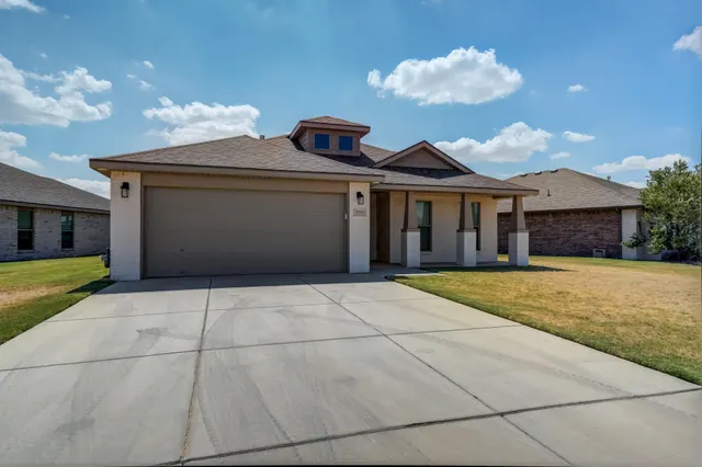 Photo 7 — 3203 Valencia Avenue, Lubbock, TX 79407