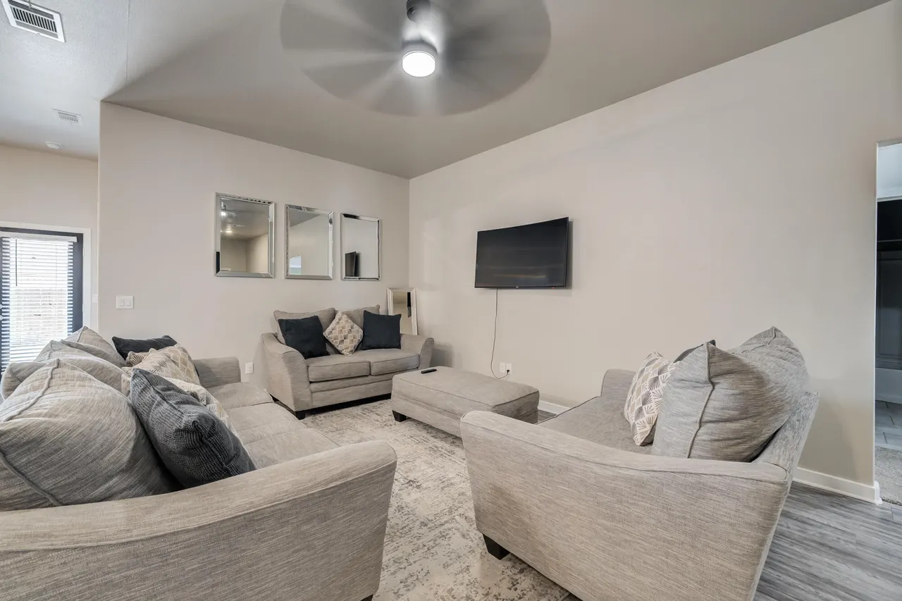 Photo 11 — 3203 Valencia Avenue, Lubbock, TX 79407