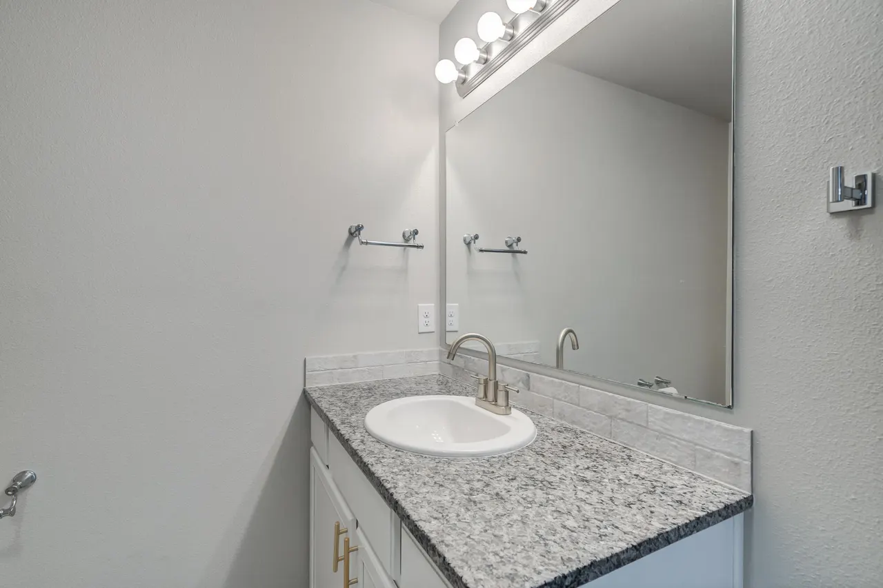 Photo 26 — 3203 Valencia Avenue, Lubbock, TX 79407
